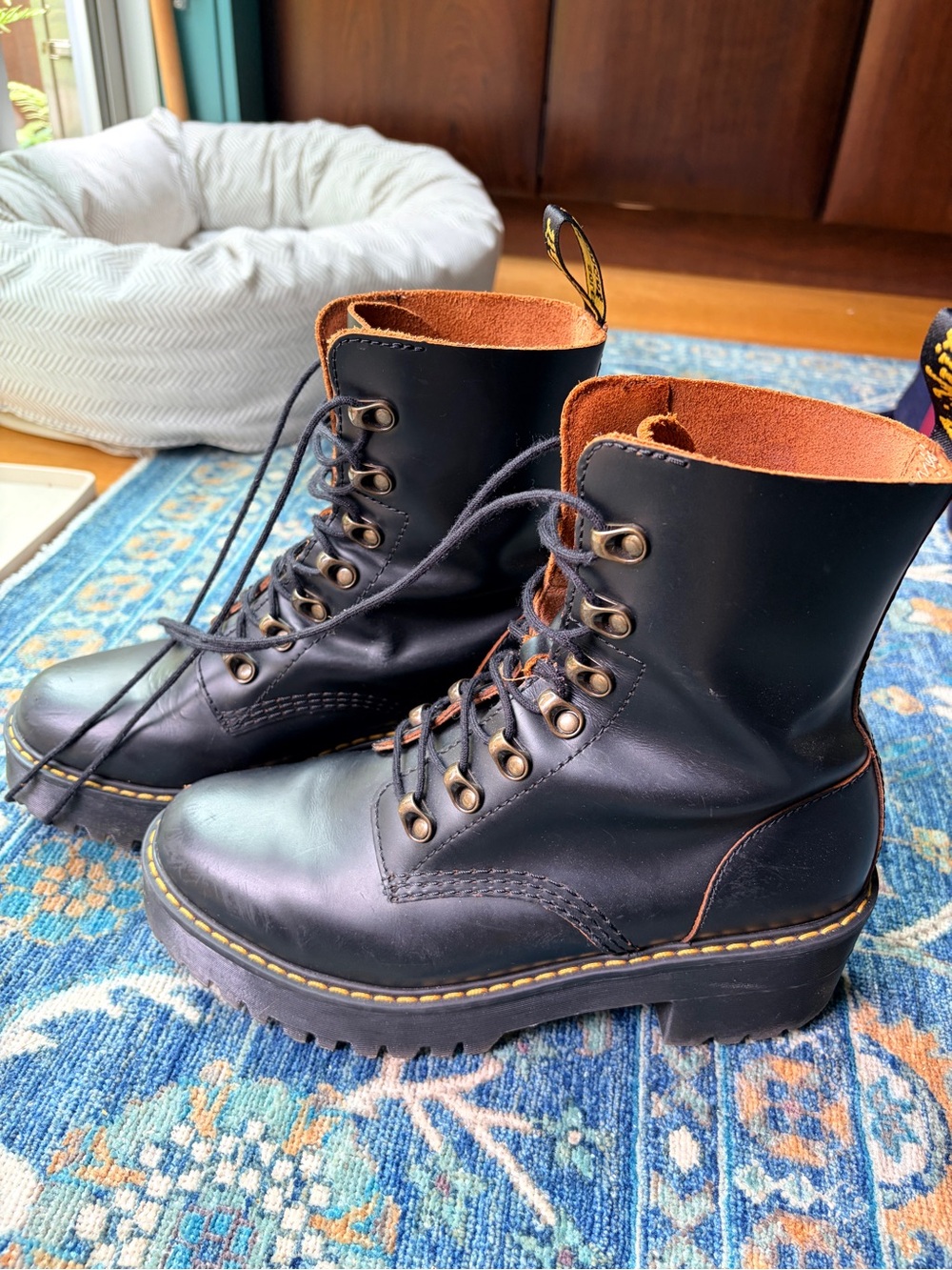 Doc Martins Black Leather Lace-Up Boots Size 7 - Picture 5 of 8